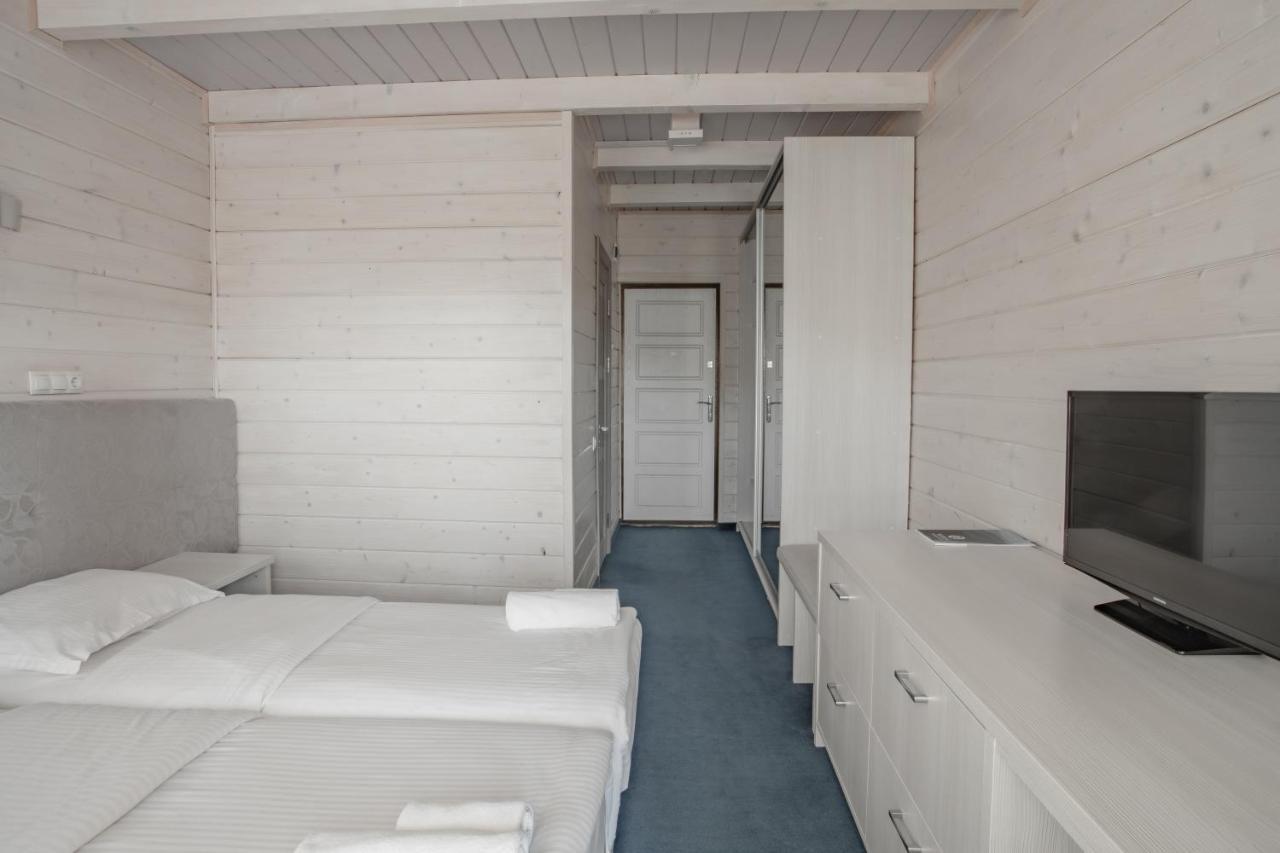 Wellland Hotel Yaremche Exterior foto