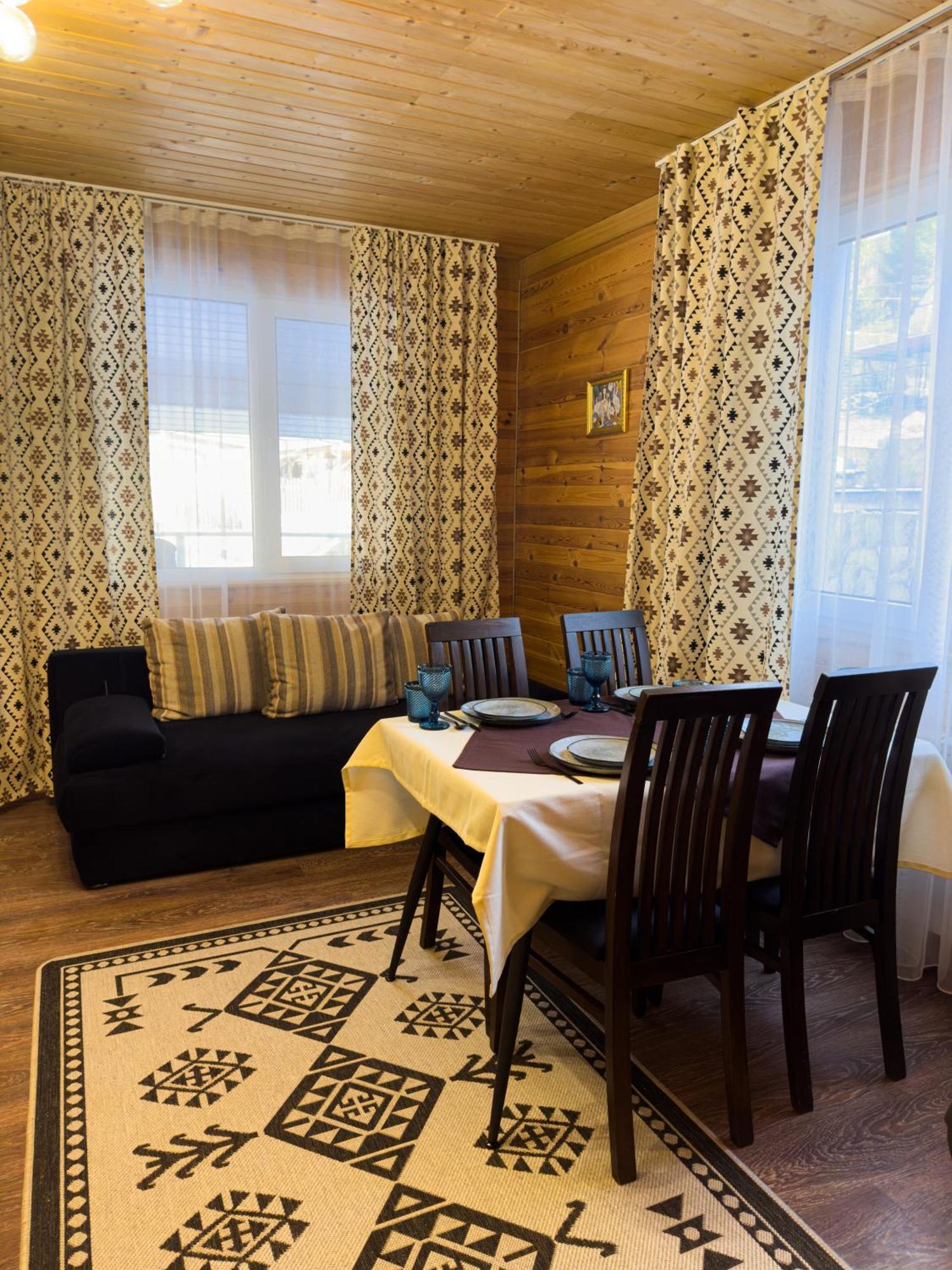 Wellland Hotel Yaremche Exterior foto