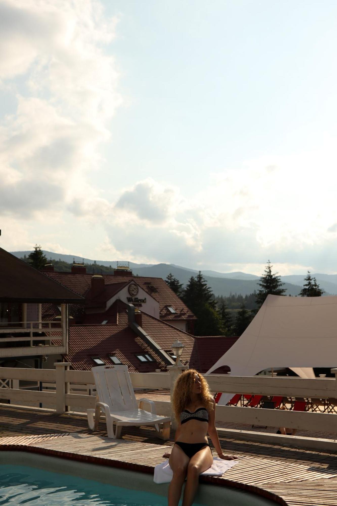 Wellland Hotel Yaremche Exterior foto
