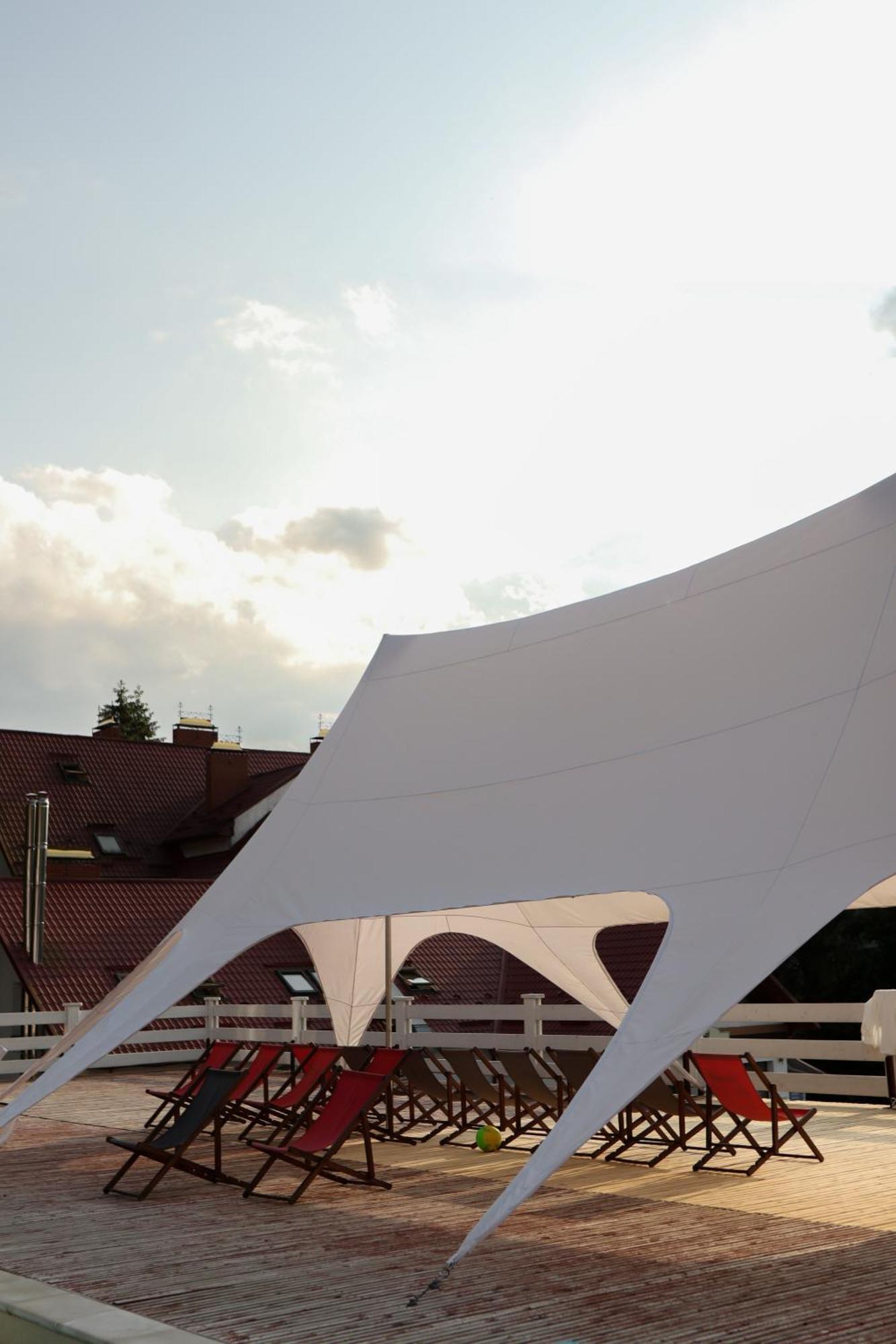 Wellland Hotel Yaremche Exterior foto
